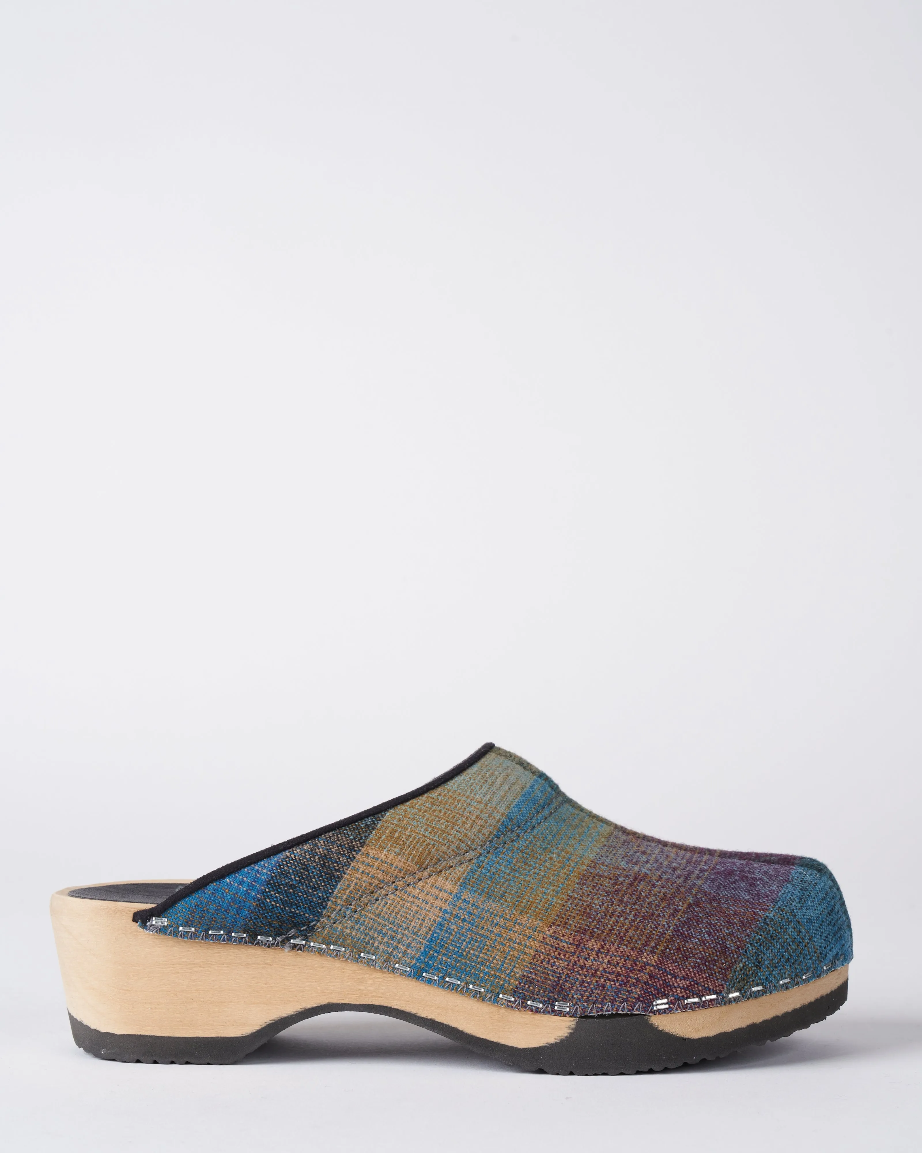 1042 ombre clog - plaid wool