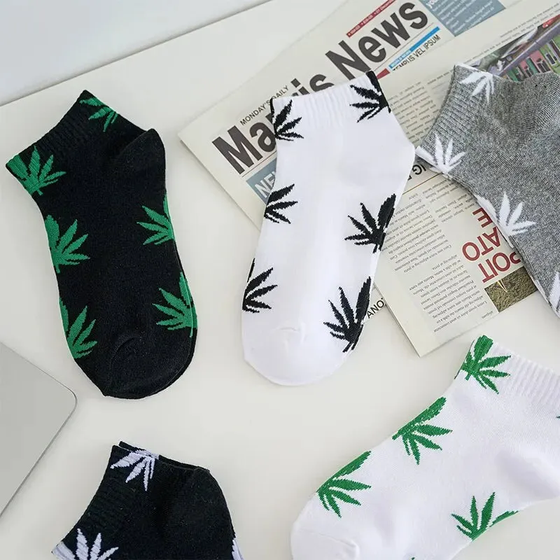 5 Pairs Maple Leaf Men's Short Socks