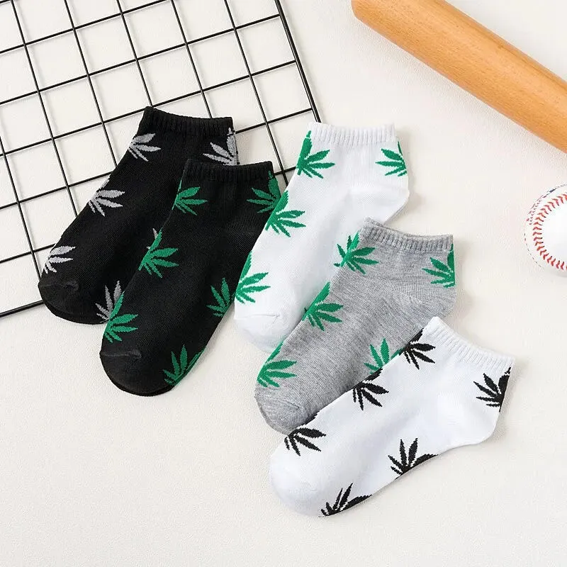 5 Pairs Maple Leaf Men's Short Socks