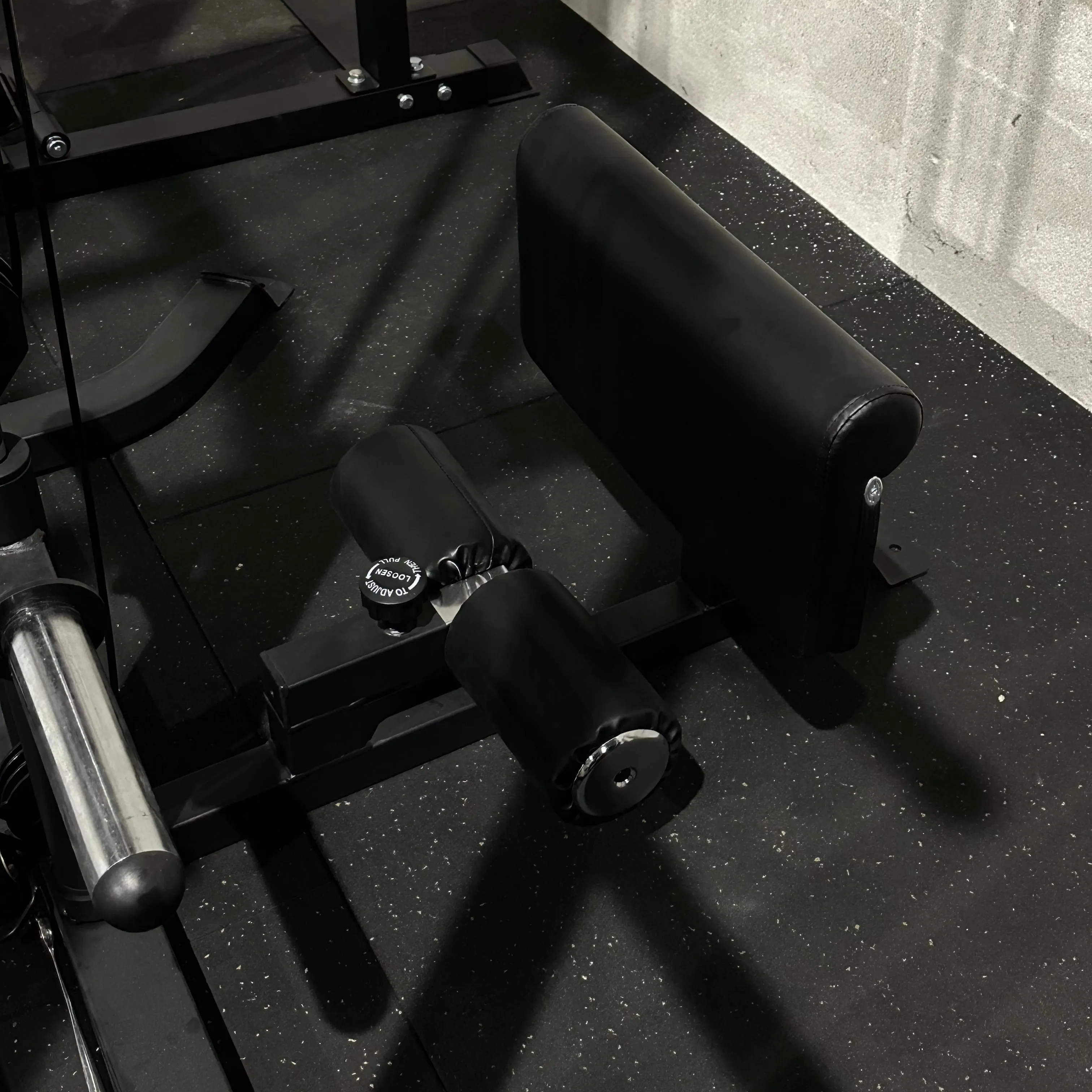 Arrow Half Rack With Lat Pulldown & Sissy Squat Bench
