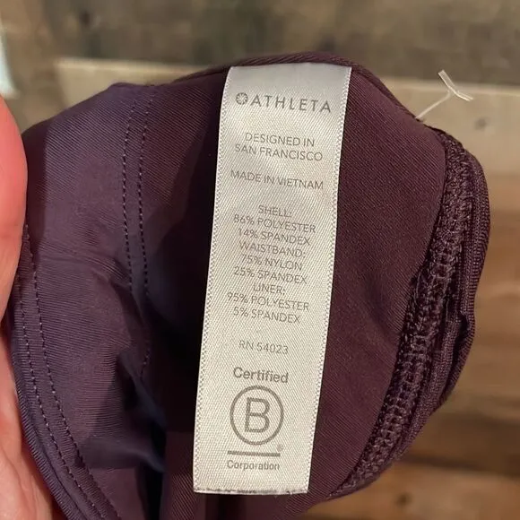Athleta Run With It Piping Short, Agate Purple