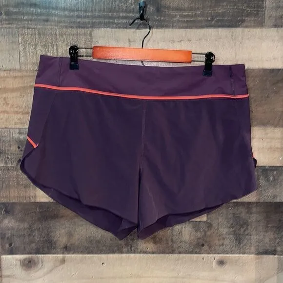 Athleta Run With It Piping Short, Agate Purple