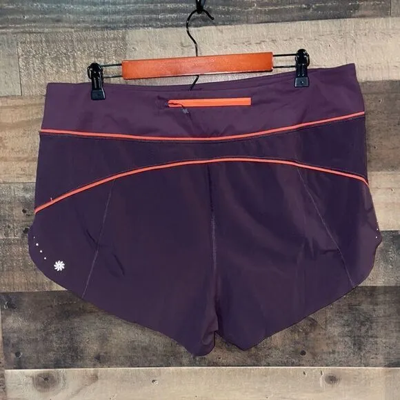 Athleta Run With It Piping Short, Agate Purple