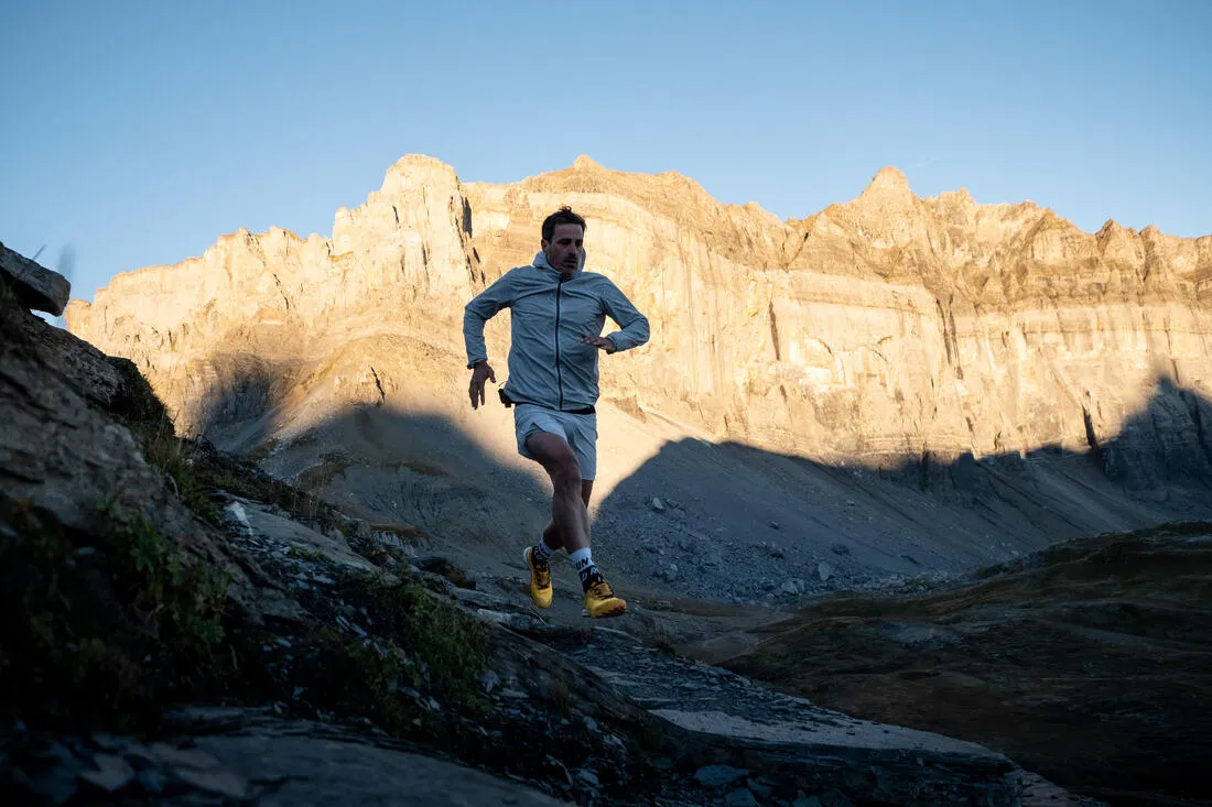 CEINTURE HYDRATATION TRAIL RUNNING - PORTE BÂTONS - POCHE TÉLÉPHONE IMPERMÉABLE