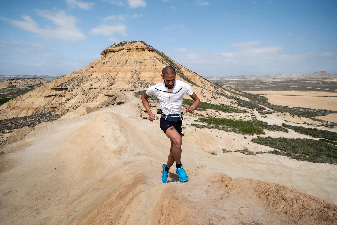 CEINTURE HYDRATATION TRAIL RUNNING - PORTE BÂTONS - POCHE TÉLÉPHONE IMPERMÉABLE