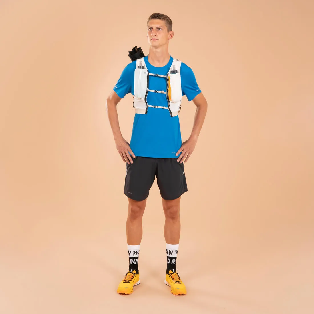 CHAUSSETTES DE RUNNING RUN900 EPAISSES MI-MOLLET