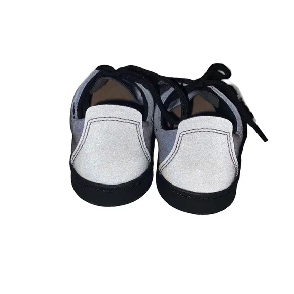 CLARKS NATE LACE REFLECTIVE SNEAKERS SIZE 2