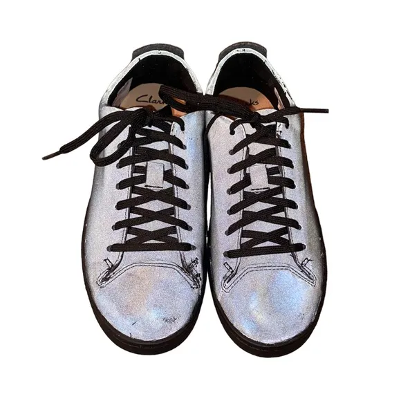 CLARKS NATE LACE REFLECTIVE SNEAKERS SIZE 2
