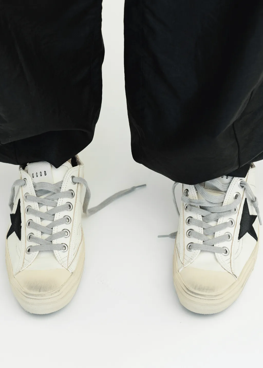 Golden Goose V-Star Sneaker White/Black