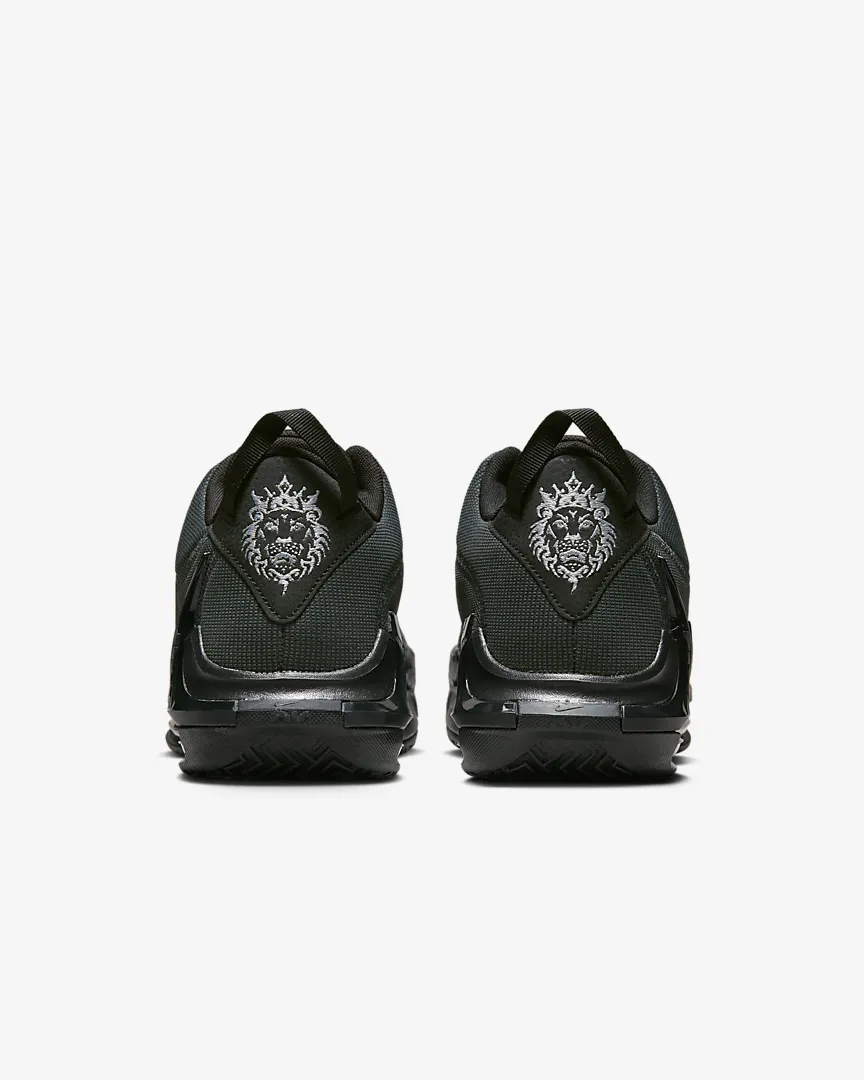 LeBron Witness 7