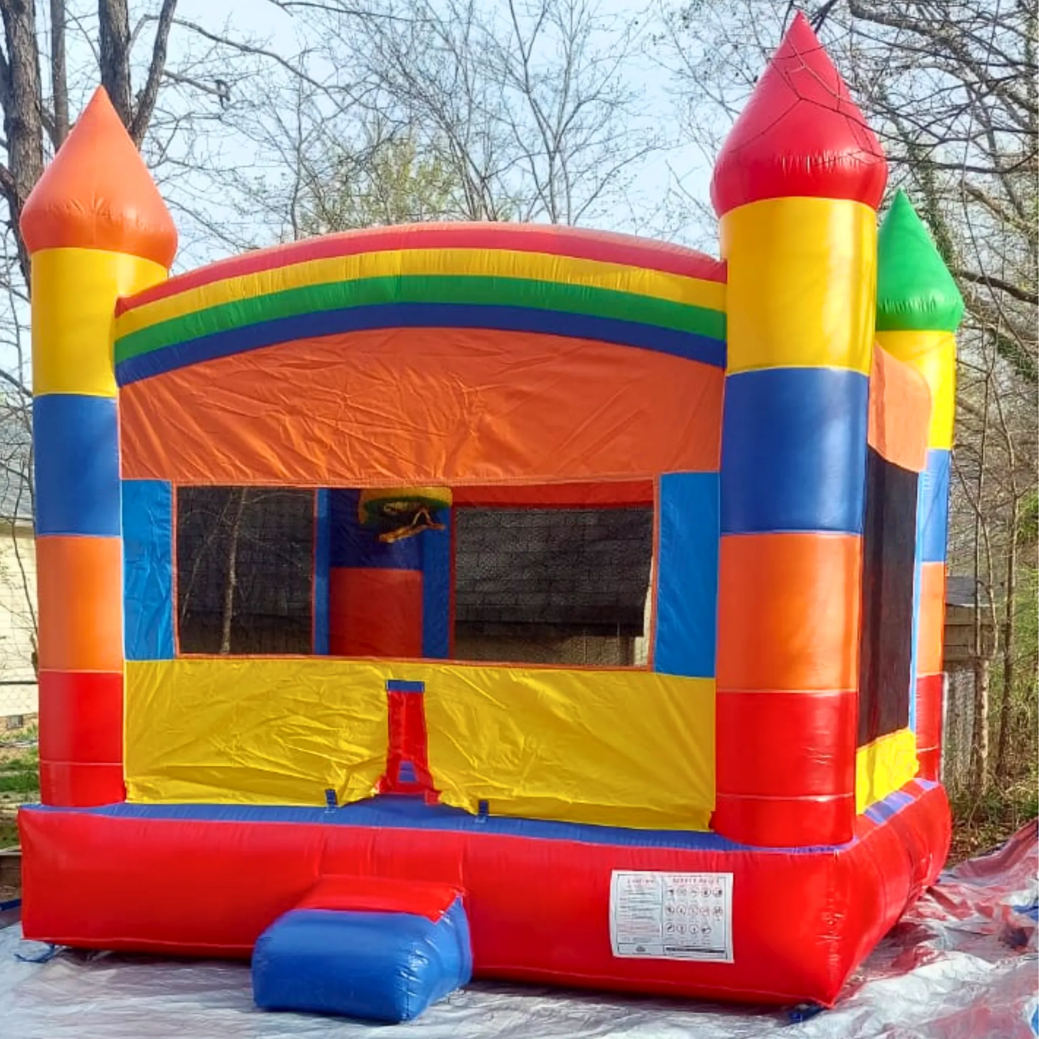 Lightweight Rainbow Bounce House