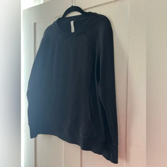 Lululemon Women’s Black Scuba Crew Size 10