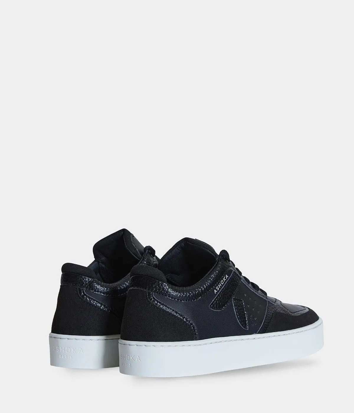 Mateo Unisex Biosourced & Recycled Low Sneakers | Black
