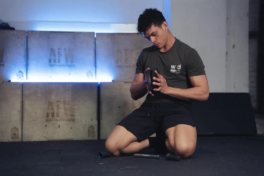 Men's Breathable Performance Cross Training Shorts with Zipped Pockets