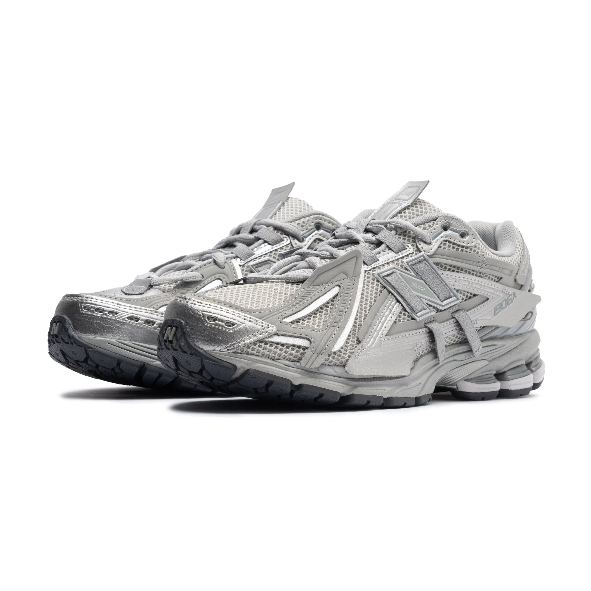 New Balance M1906AG Concrete/Silver Metallic