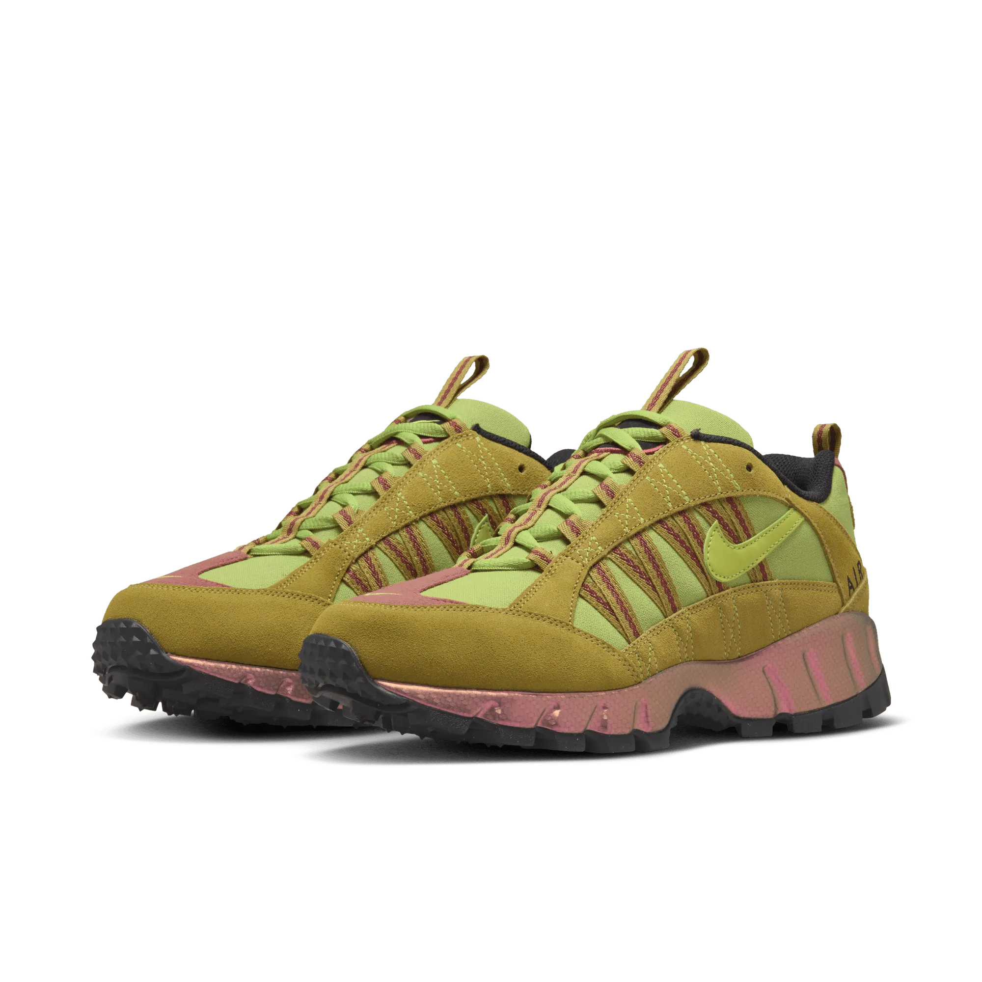 NIKE AIR HUMARA