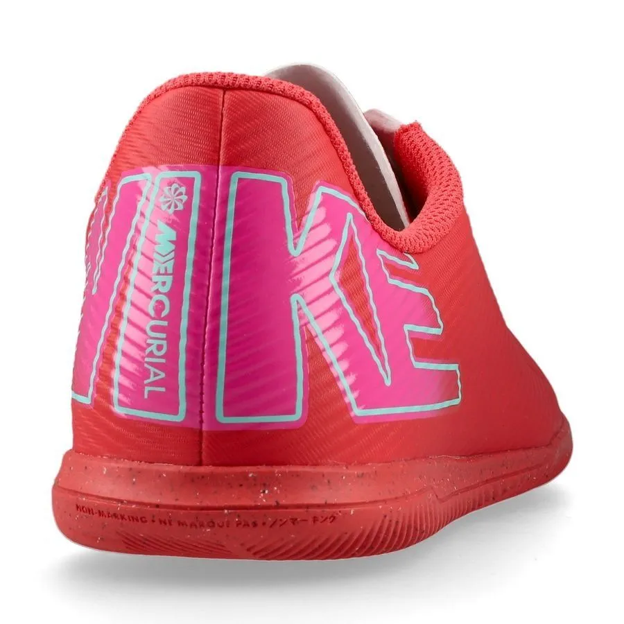 Nike Kids' Mercurial Vapor 16 Club Indoor Soccer Shoes