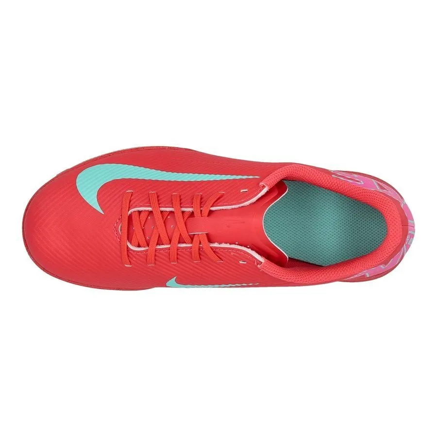 Nike Kids' Mercurial Vapor 16 Club Indoor Soccer Shoes