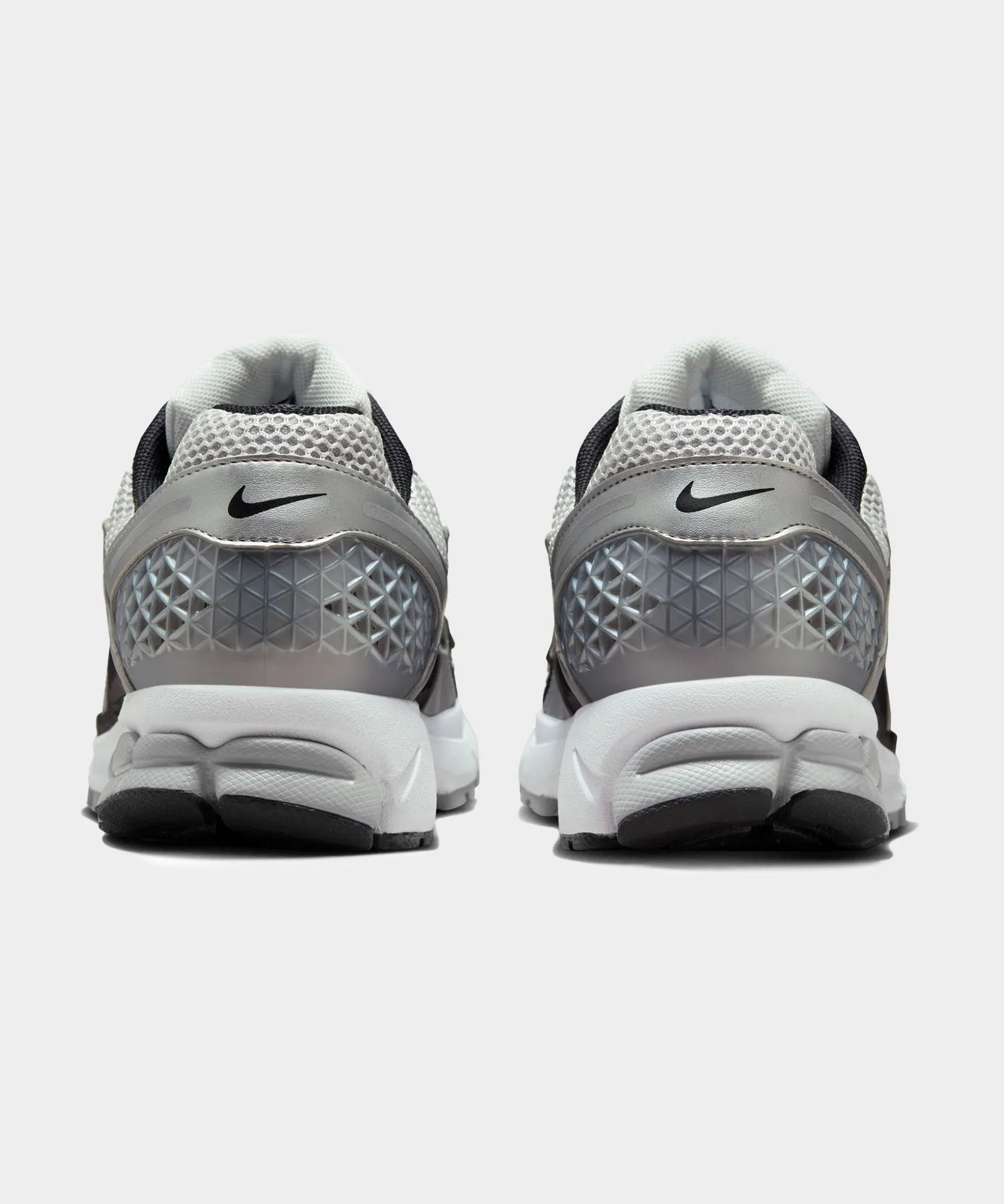 Nike Zoom Vomero in Metallic Silver   Pure Platinum