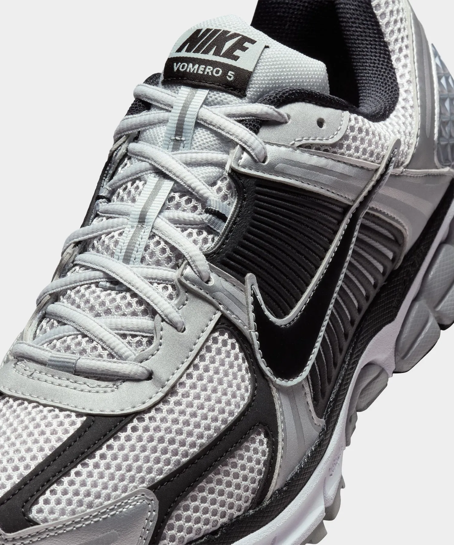 Nike Zoom Vomero in Metallic Silver   Pure Platinum