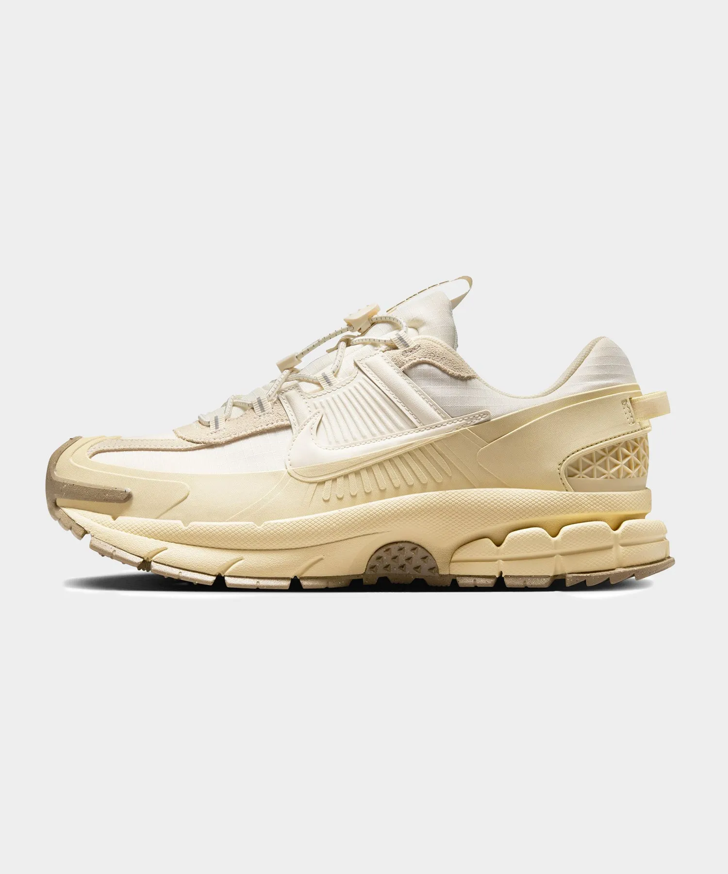 Nike Zoom Vomero Roam in Pale Ivory   Khaki