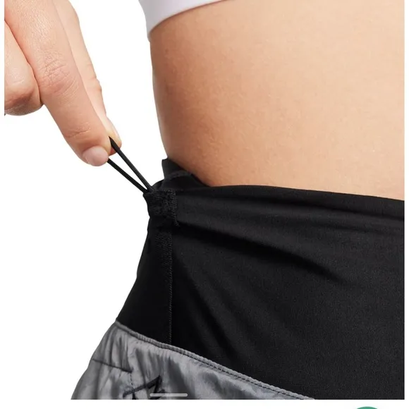 NWT Nike Trail Repel Mid-Rise Brief-Lined 3in Running Short - Women's