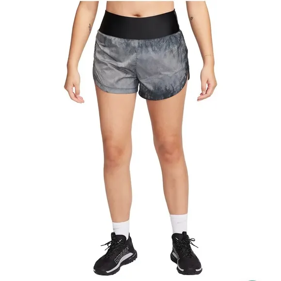 NWT Nike Trail Repel Mid-Rise Brief-Lined 3in Running Short - Women's