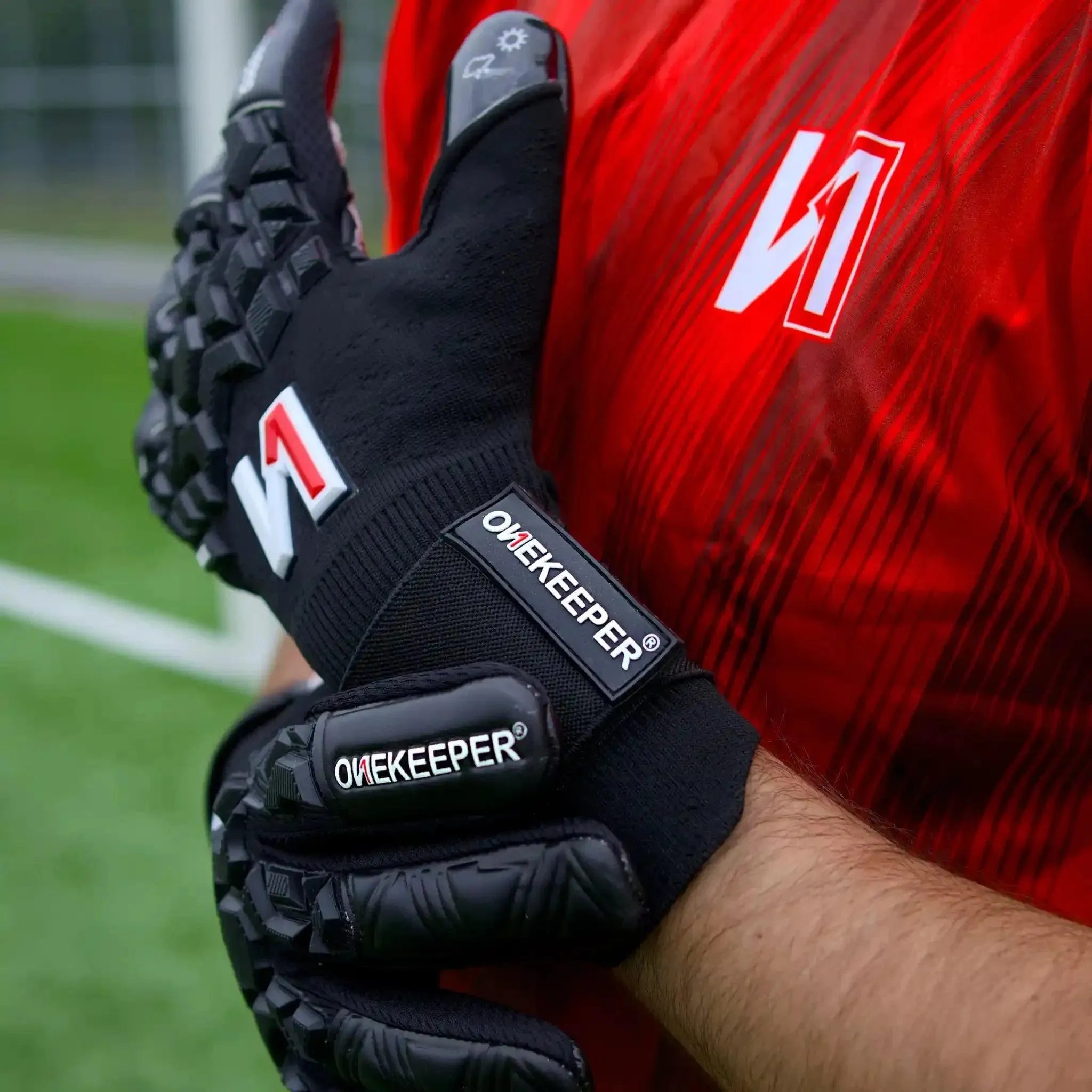 ONEKEEPER ACE Black - All Black Negative Cut Pro-Level Goalkeeper Gloves