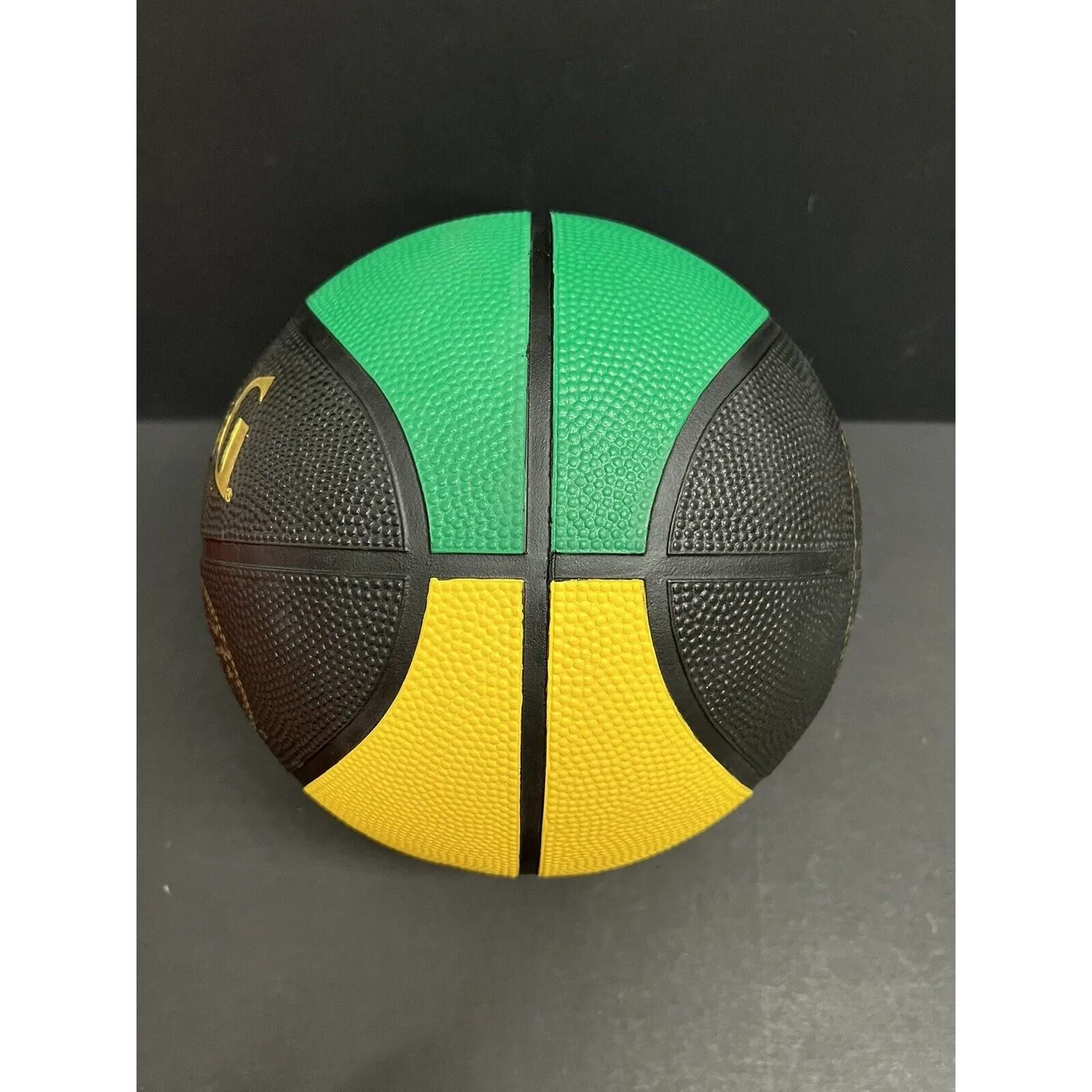 Spalding Retro Boomers Basketball