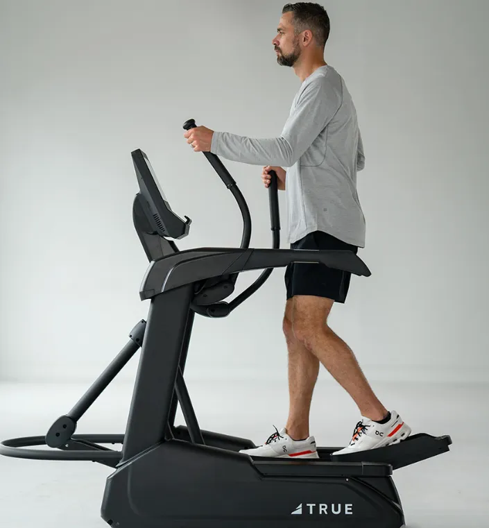 TRUE APEX SERIES ELLIPTICAL W/ UNITE 10 CONSOLE