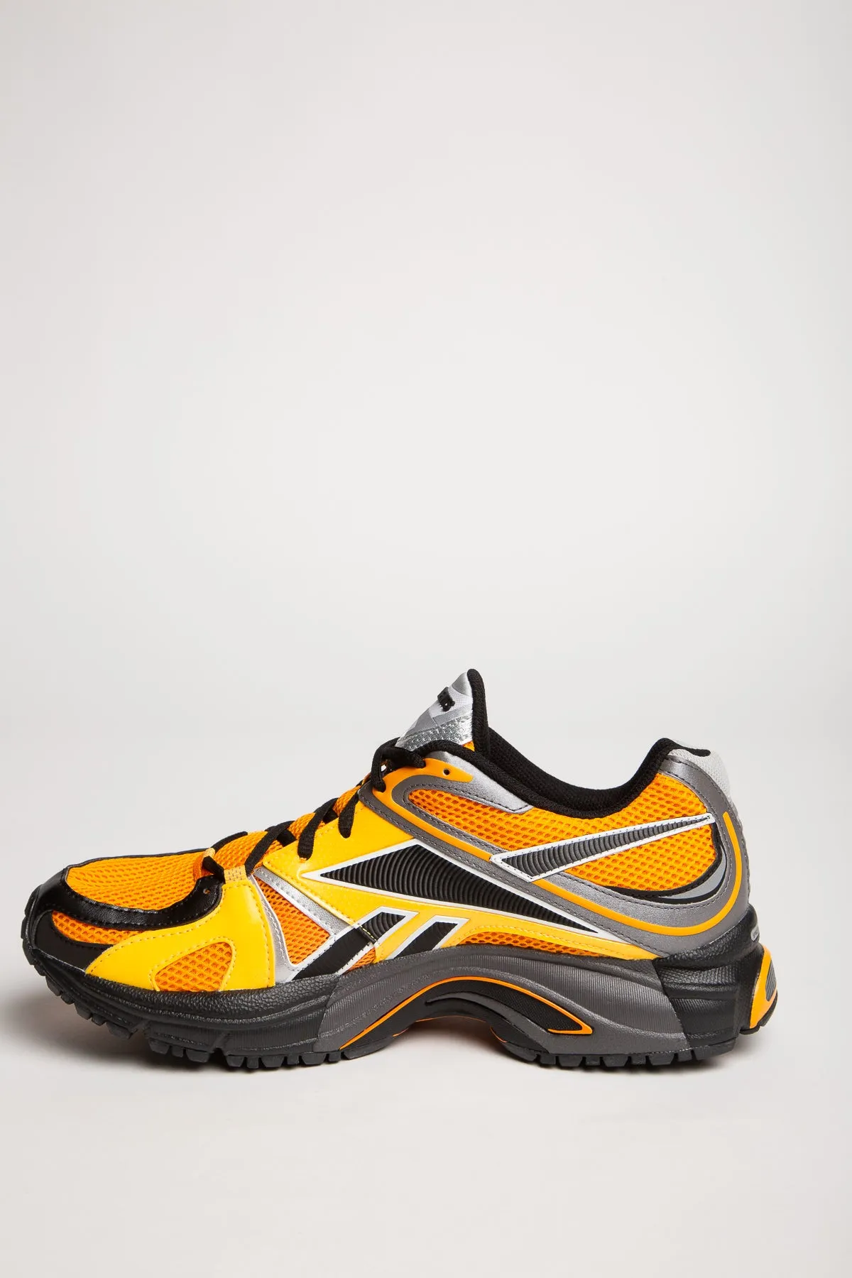 VETEMENTS | SPIKE RUNNER 200