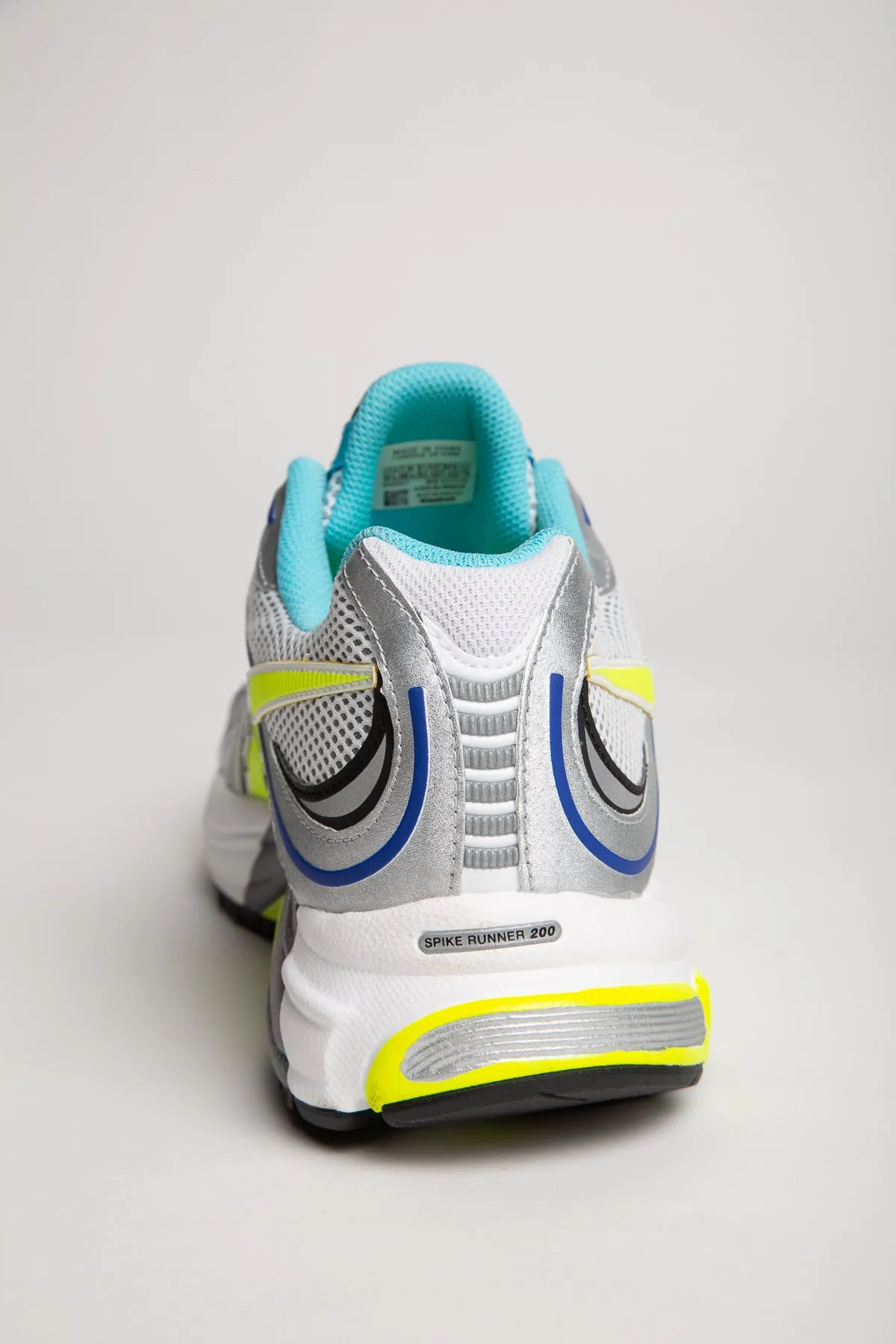 VETEMENTS | SPIKE RUNNER 200