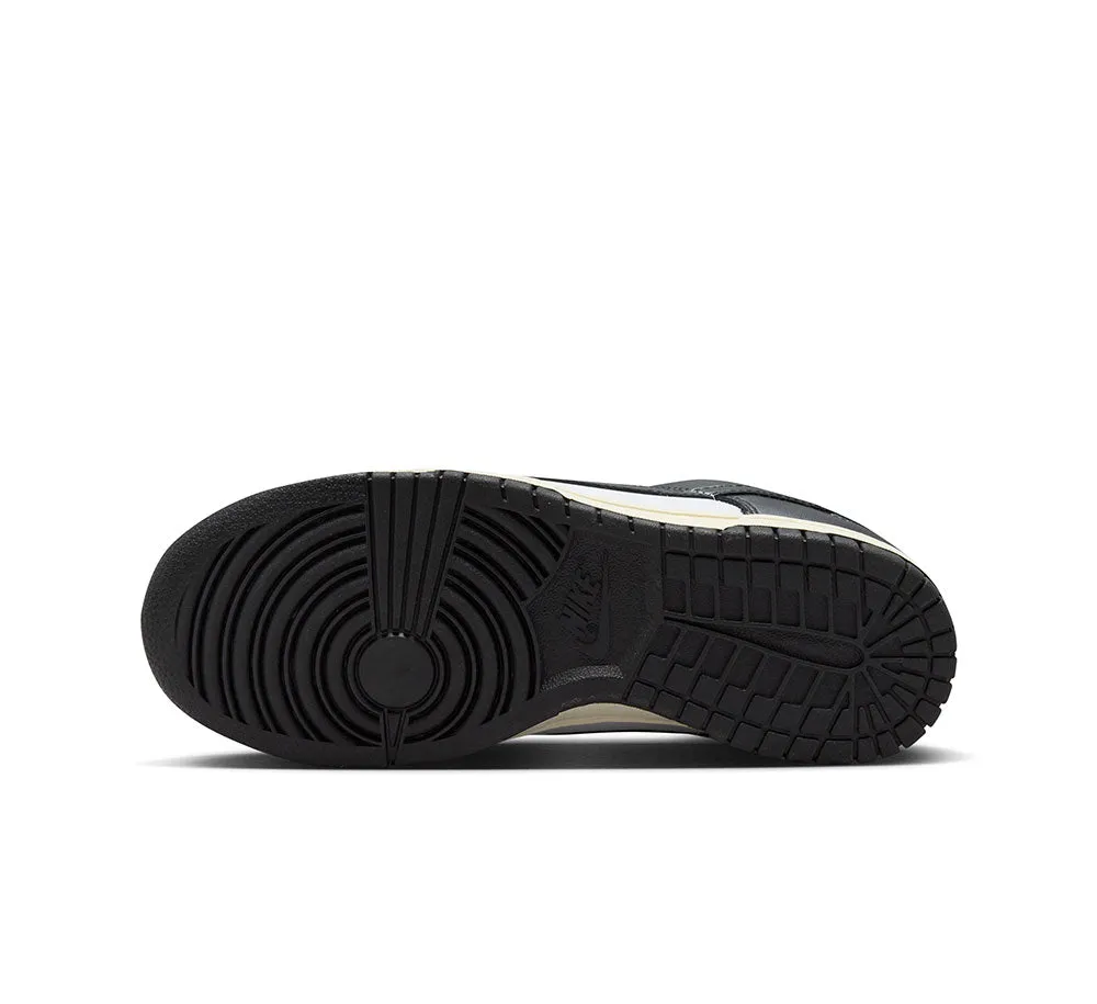 WOMEN'S NIKE DUNK LOW
