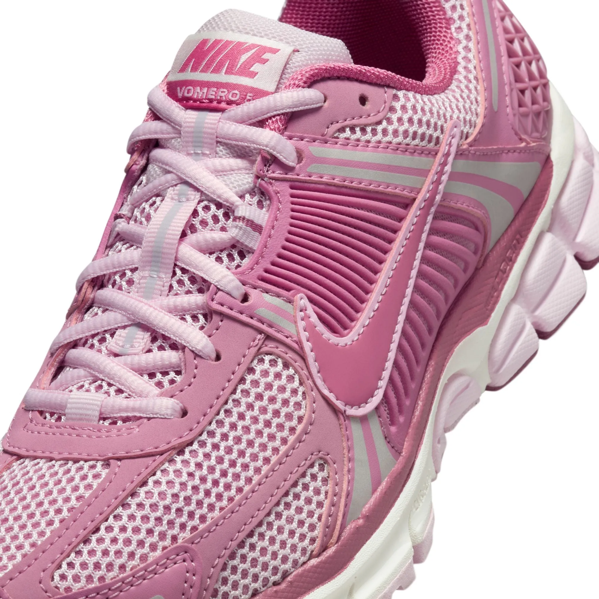 Women's Nike Zoom Vomero 5 'Elemental Pink'